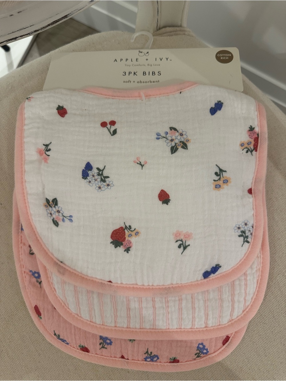 🤍 NWT Pink Floral & Strawberry Baby Bibs 100% Cotton - 3 Pack by Apple + Ivy